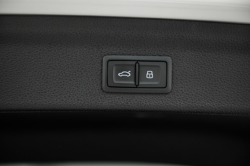 Audi Q3 KOMFORT QUATTRO 2022 à Laval, Québec - 12 - w1024h768px