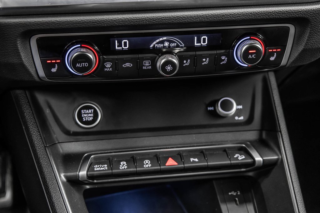 2022 Audi Q3 PROGRESSIV S-LINE BLACK PKG 20 PCS in Laval, Quebec - 25 - w1024h768px