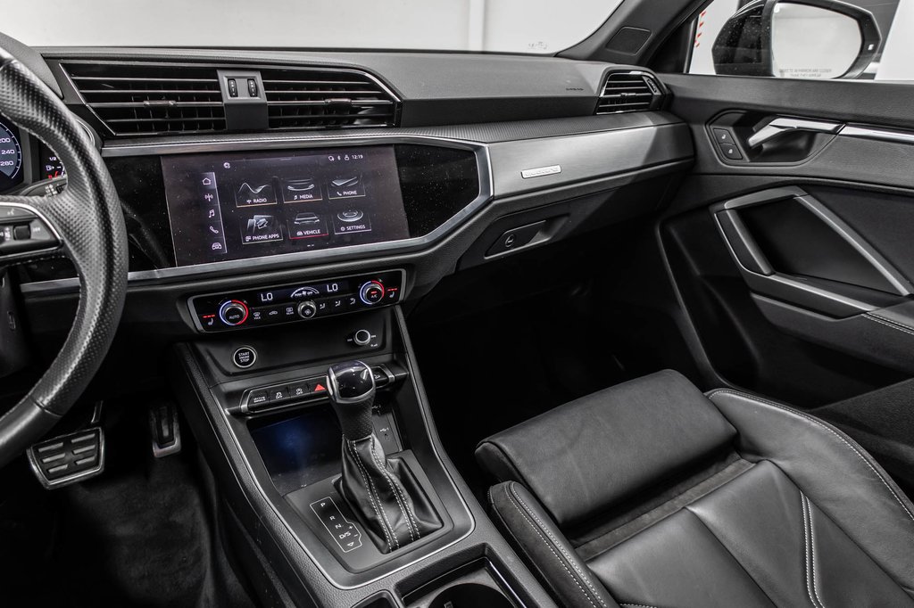 2022 Audi Q3 PROGRESSIV S-LINE BLACK PKG 20 PCS in Laval, Quebec - 23 - w1024h768px