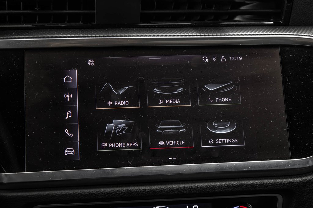 2022 Audi Q3 PROGRESSIV S-LINE BLACK PKG 20 PCS in Laval, Quebec - 24 - w1024h768px