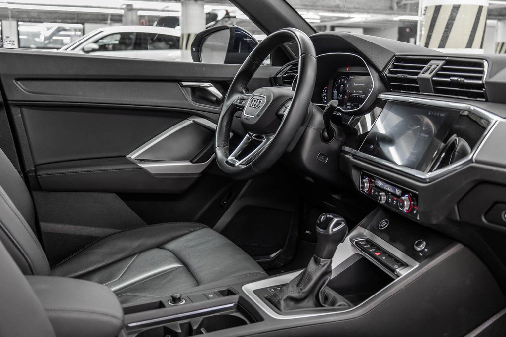 Audi Q3 Komfort 45 VORSPRUNG PANO CUIR CAMÉRA BAS KM!! 2022 à Laval, Québec - 35 - w1024h768px