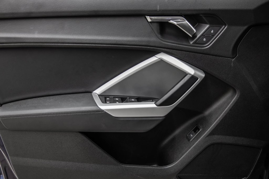 Audi Q3 Komfort 45 VORSPRUNG PANO CUIR CAMÉRA BAS KM!! 2022 à Laval, Québec - 13 - w1024h768px