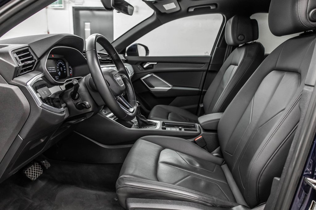 Audi Q3 Komfort 45 VORSPRUNG PANO CUIR CAMÉRA BAS KM!! 2022 à Laval, Québec - 15 - w1024h768px