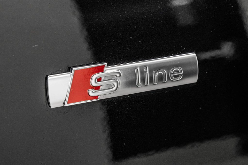 2022 Audi Q3 PROGRESSIV S-LINE BLACK OPTIC in Laval, Quebec - 34 - w1024h768px