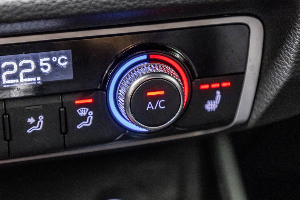 2022 Audi Q3 PROGRESSIV S-LINE BLACK OPTIC in Laval, Quebec - 25 - w1024h768px
