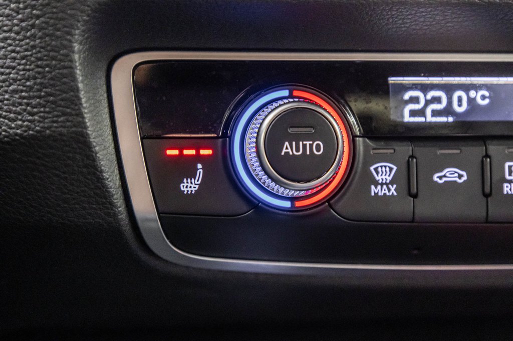 2022 Audi Q3 PROGRESSIV S-LINE BLACK OPTIC in Laval, Quebec - 26 - w1024h768px