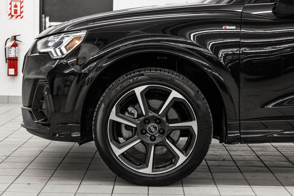 2022 Audi Q3 PROGRESSIV S-LINE BLACK OPTIC in Laval, Quebec - 8 - w1024h768px