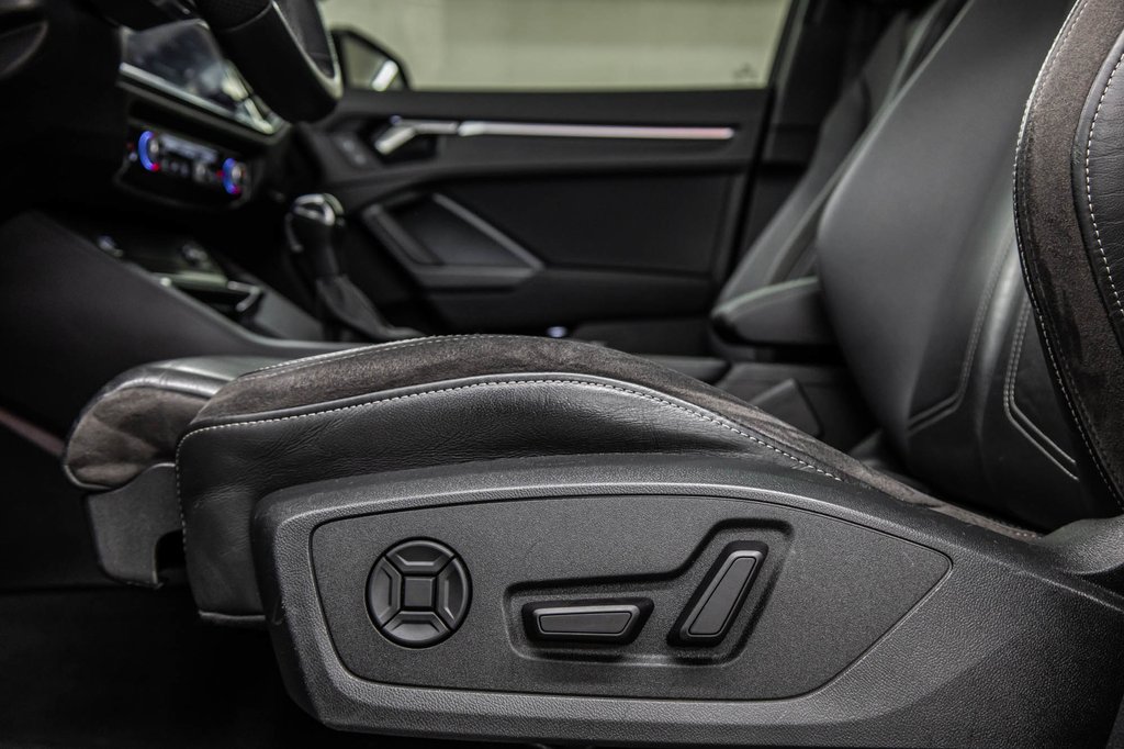 2022 Audi Q3 PROGRESSIV S-LINE BLACK OPTIC in Laval, Quebec - 14 - w1024h768px