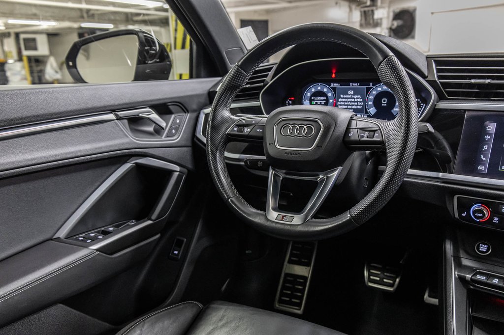 2022 Audi Q3 PROGRESSIV S-LINE BLACK OPTIC in Laval, Quebec - 31 - w1024h768px