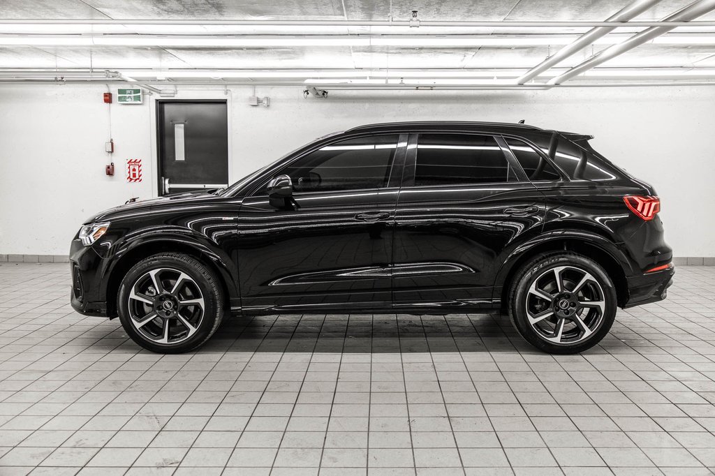 2022 Audi Q3 PROGRESSIV S-LINE BLACK OPTIC in Laval, Quebec - 3 - w1024h768px