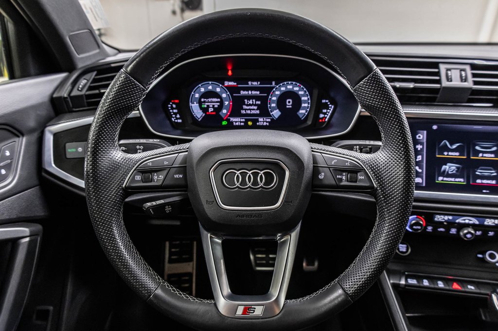 2022 Audi Q3 PROGRESSIV S-LINE BLACK OPTIC in Laval, Quebec - 17 - w1024h768px