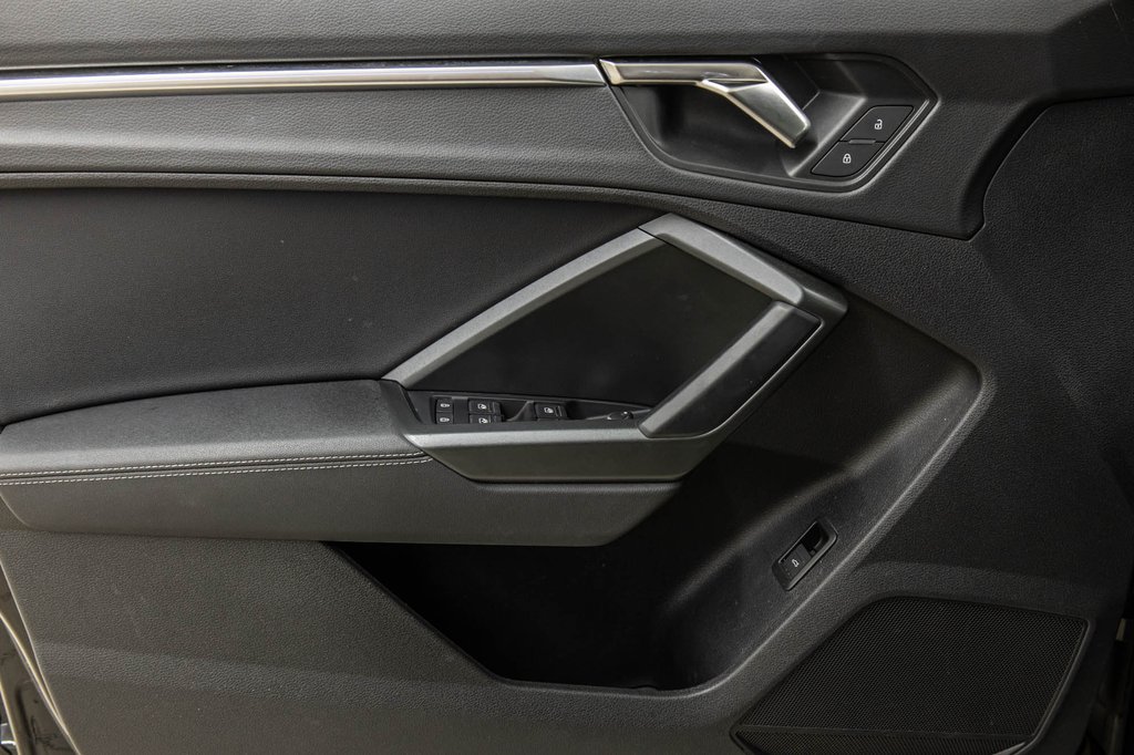 Audi Q3 PROGRESSIV S-LINE BLACK PKG 2022 à Laval, Québec - 13 - w1024h768px