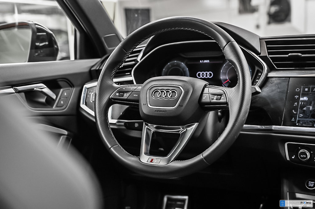 2023 Audi Q3 TECHNIK S-LINE BLACK OPTICS in Laval, Quebec - 23 - w1024h768px