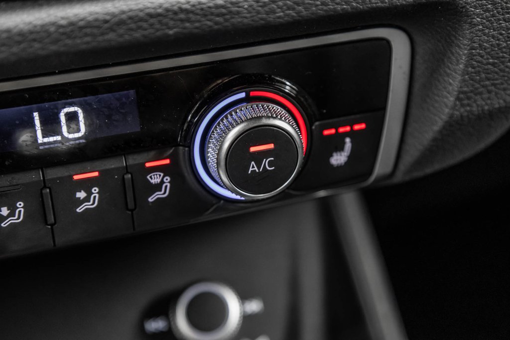 2023 Audi Q3 KOMFORT VORSPRUNG EDITION in Laval, Quebec - 25 - w1024h768px