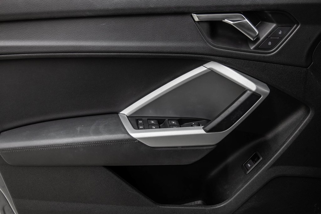 2023 Audi Q3 KOMFORT VORSPRUNG EDITION in Laval, Quebec - 13 - w1024h768px