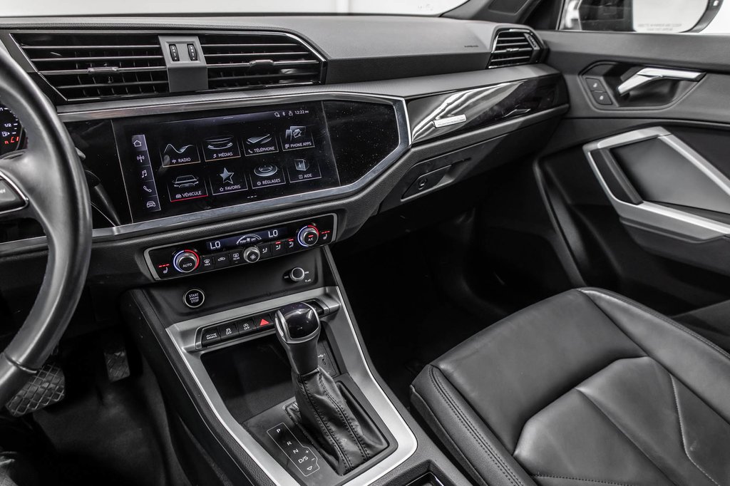 2023 Audi Q3 KOMFORT VORSPRUNG EDITION in Laval, Quebec - 22 - w1024h768px