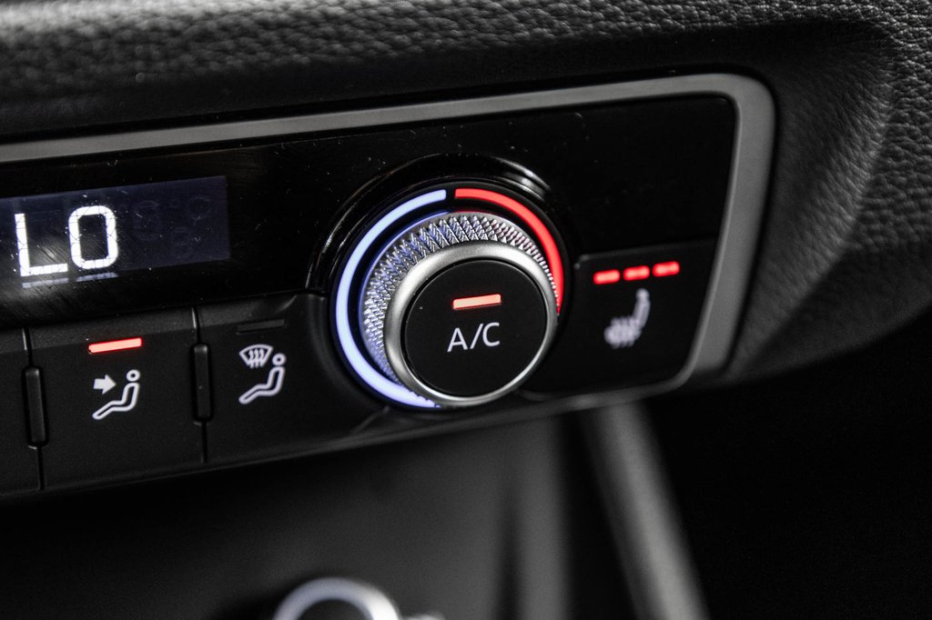 2023 Audi Q3 KOMFORT QUATTRO 45 TFSI in Laval, Quebec - 27 - w1024h768px