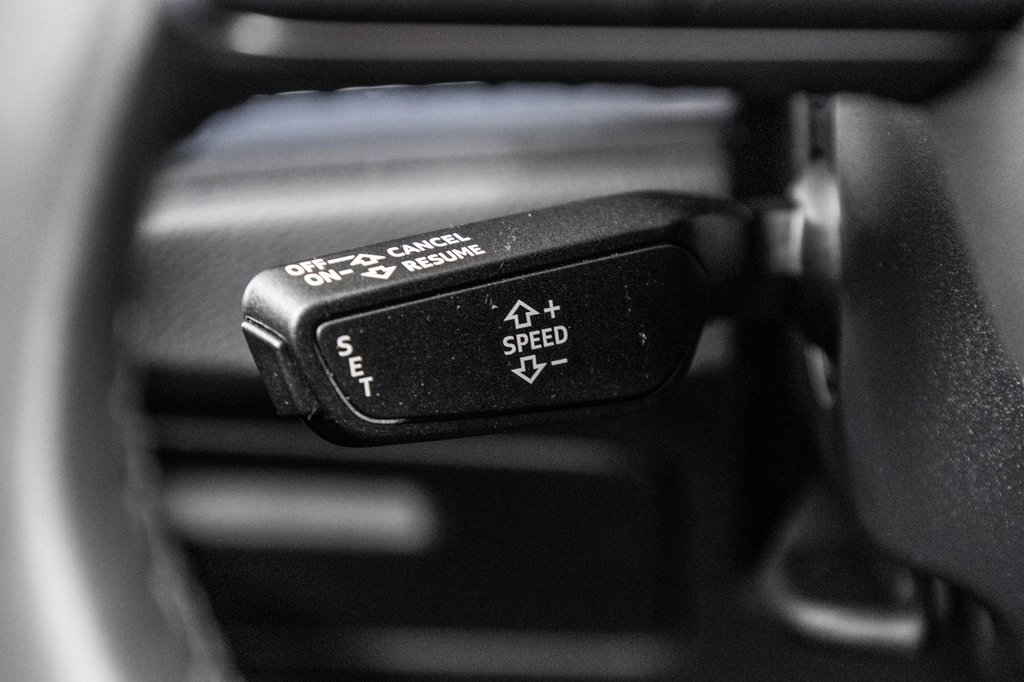 2023 Audi Q3 KOMFORT QUATTRO 45 TFSI in Laval, Quebec - 22 - w1024h768px