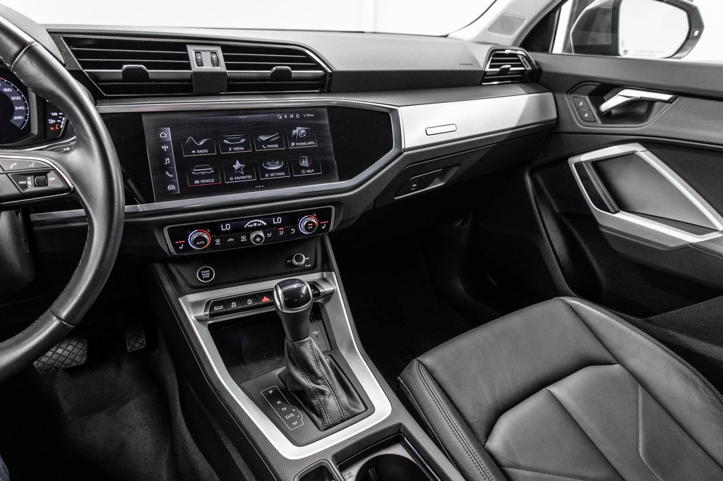 2023 Audi Q3 KOMFORT QUATTRO 45 TFSI in Laval, Quebec - 24 - w1024h768px