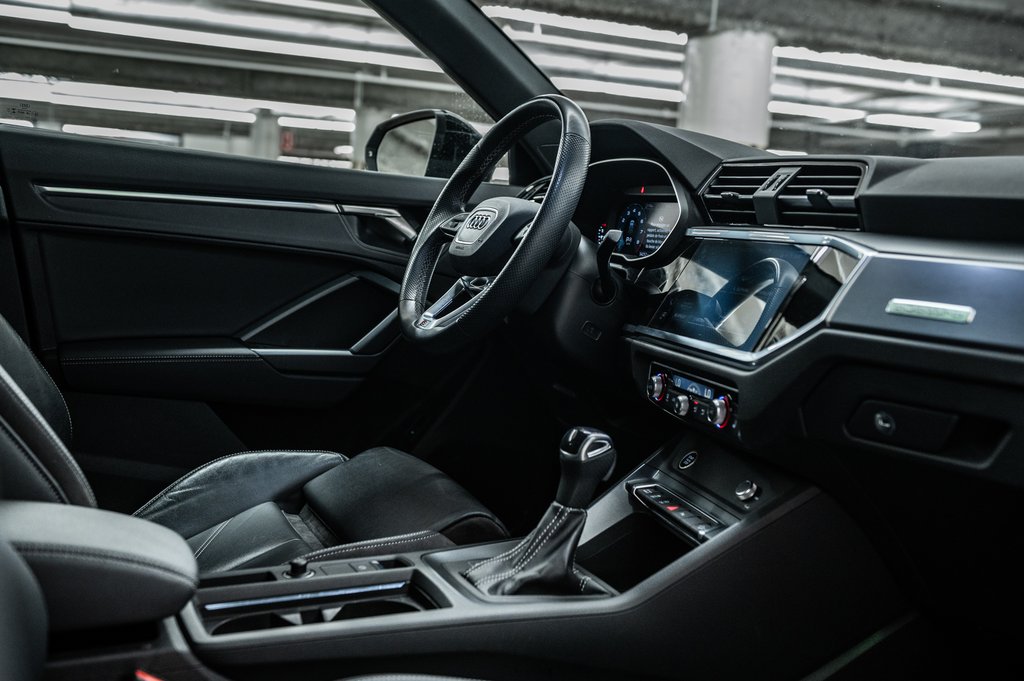 2023 Audi Q3 45TFSI PROGRESSIV S-LINE BLACK OPTICS, 20PCS in Laval, Quebec - 32 - w1024h768px