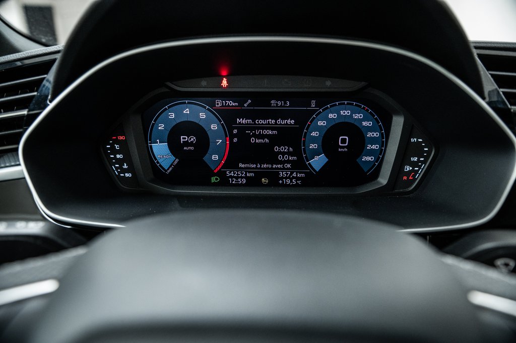 2023 Audi Q3 45TFSI PROGRESSIV S-LINE BLACK OPTICS, 20PCS in Laval, Quebec - 19 - w1024h768px