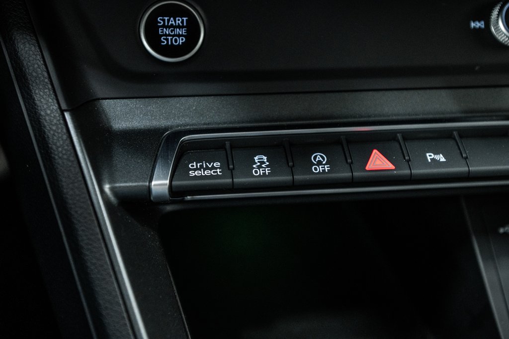 2023 Audi Q3 45TFSI PROGRESSIV S-LINE BLACK OPTICS, 20PCS in Laval, Quebec - 26 - w1024h768px