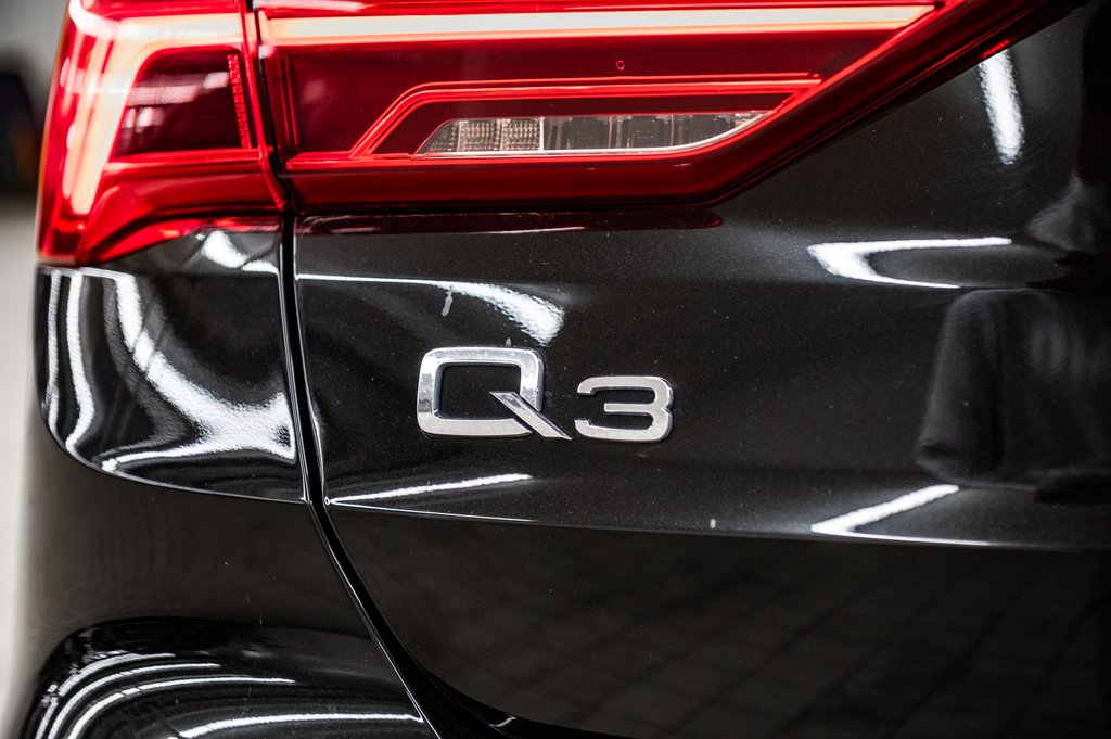 2023 Audi Q3 45TFSI PROGRESSIV S-LINE BLACK OPTICS, 20PCS in Laval, Quebec - 10 - w1024h768px