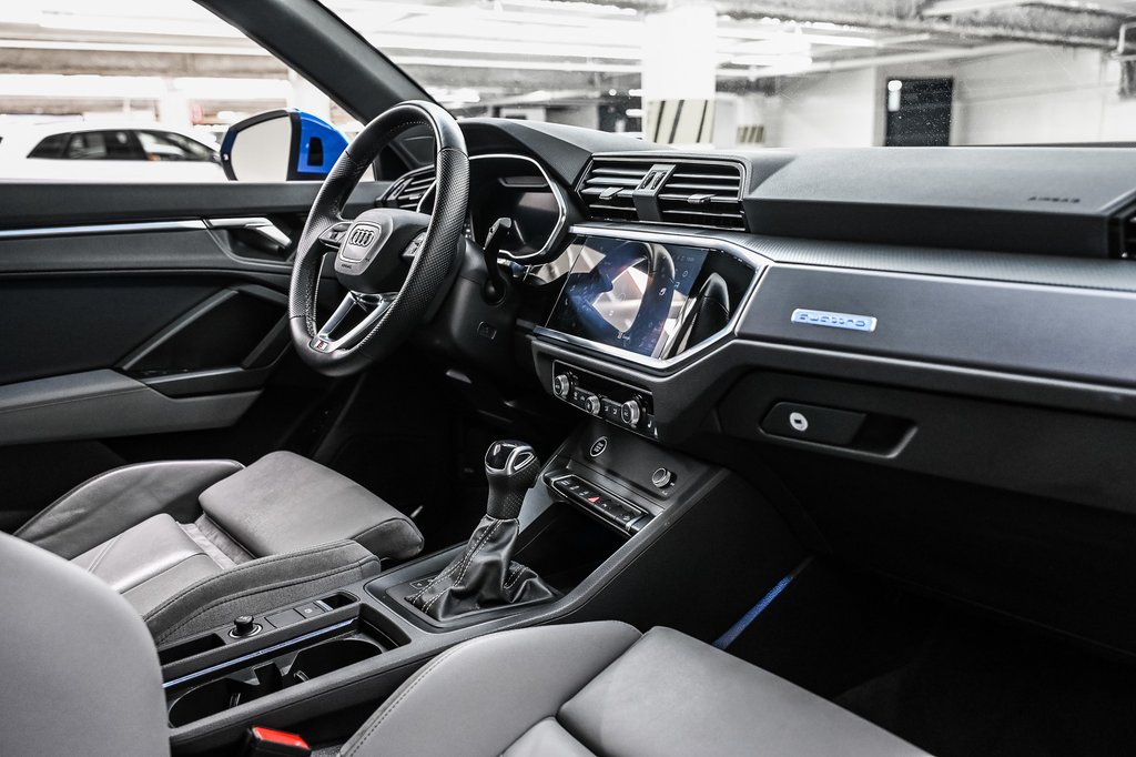 2023 Audi Q3 TECHNIK S-LINE QUATTRO 19 PCS in Laval, Quebec - 28 - w1024h768px