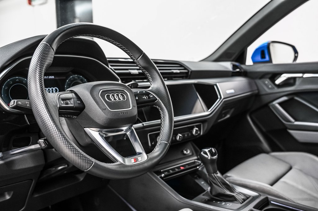 2023 Audi Q3 TECHNIK S-LINE QUATTRO 19 PCS in Laval, Quebec - 11 - w1024h768px