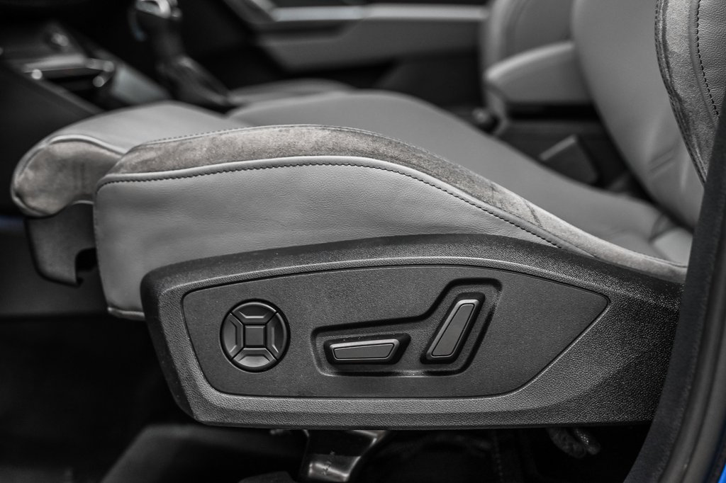 2023 Audi Q3 TECHNIK S-LINE QUATTRO 19 PCS in Laval, Quebec - 13 - w1024h768px
