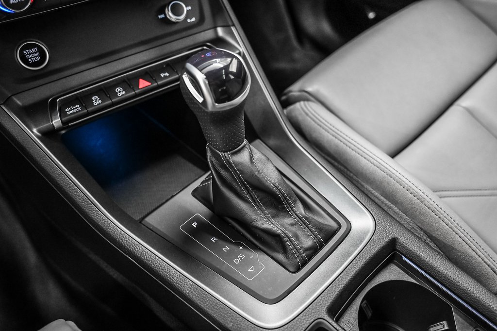 2023 Audi Q3 TECHNIK S-LINE QUATTRO 19 PCS in Laval, Quebec - 17 - w1024h768px