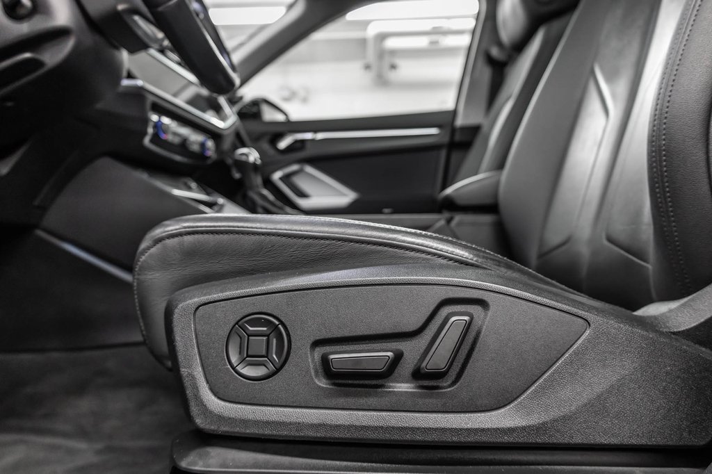 2023 Audi Q3 TECHNIK 19 PCS in Laval, Quebec - 14 - w1024h768px