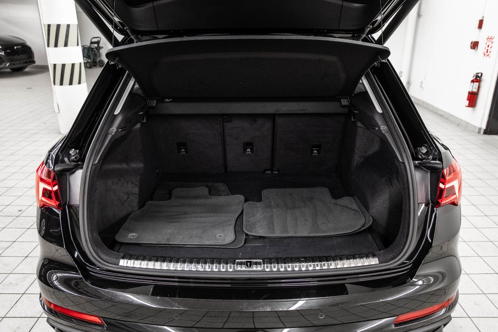 2023 Audi Q3 TECHNIK 19 PCS in Laval, Quebec - 11 - w1024h768px