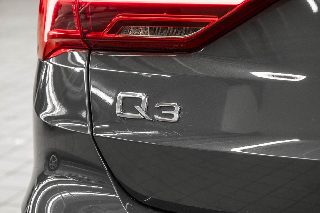 2023 Audi Q3 Komfort 45 Canada Edition PANO CUIR CAMÉRA BAS KM in Laval, Quebec - 9 - w1024h768px