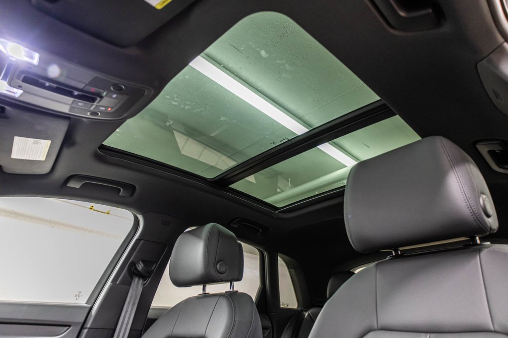 2023 Audi Q3 Komfort 45 Canada Edition PANO CUIR CAMÉRA BAS KM in Laval, Quebec - 28 - w1024h768px