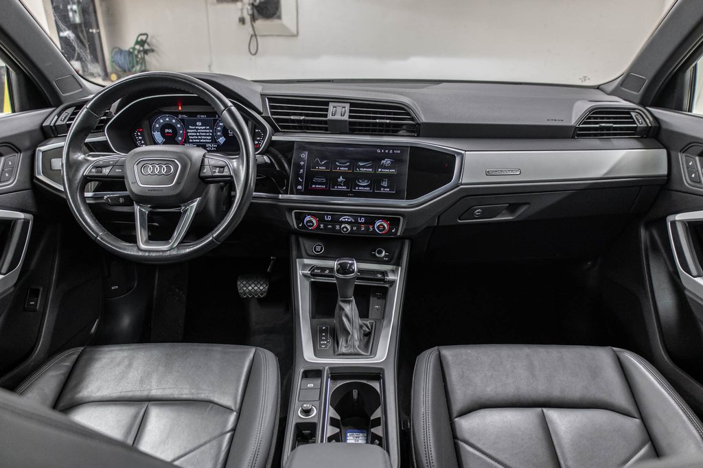2023 Audi Q3 Komfort 45 Canada Edition PANO CUIR CAMÉRA BAS KM in Laval, Quebec - 30 - w1024h768px