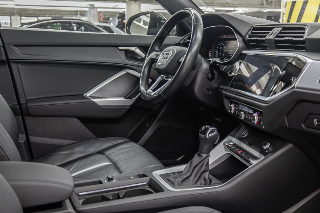 2023 Audi Q3 Komfort 45 Canada Edition PANO CUIR CAMÉRA BAS KM in Laval, Quebec - 33 - w1024h768px