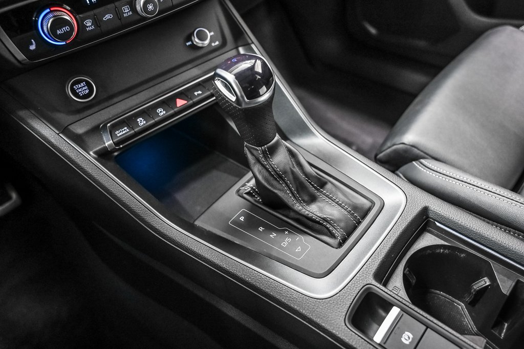 2023 Audi Q3 PROGRESSIV S-LINE BLACK PKG in Laval, Quebec - 15 - w1024h768px
