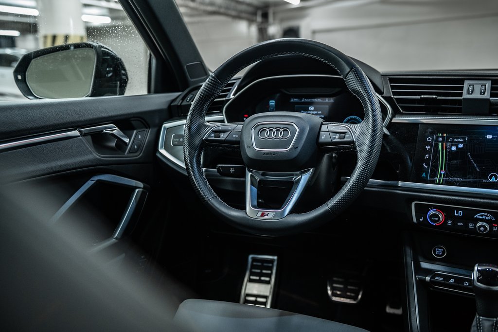 2023 Audi Q3 TECHNIK S-LINE BLACK OPTIC in Laval, Quebec - 32 - w1024h768px