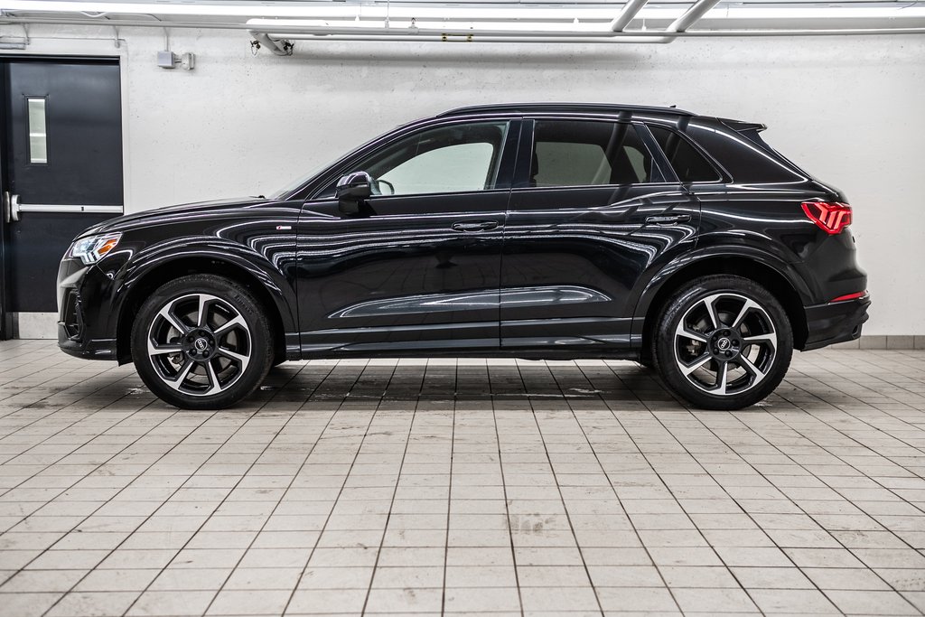 2023 Audi Q3 TECHNIK S-LINE BLACK OPTIC in Laval, Quebec - 3 - w1024h768px