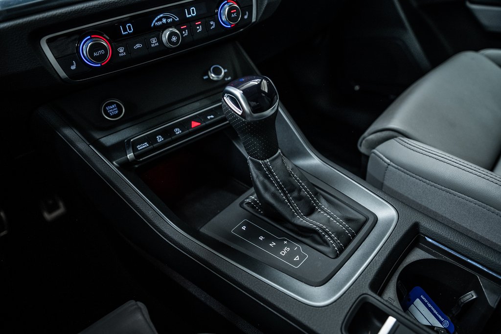 2023 Audi Q3 TECHNIK S-LINE BLACK OPTIC in Laval, Quebec - 29 - w1024h768px