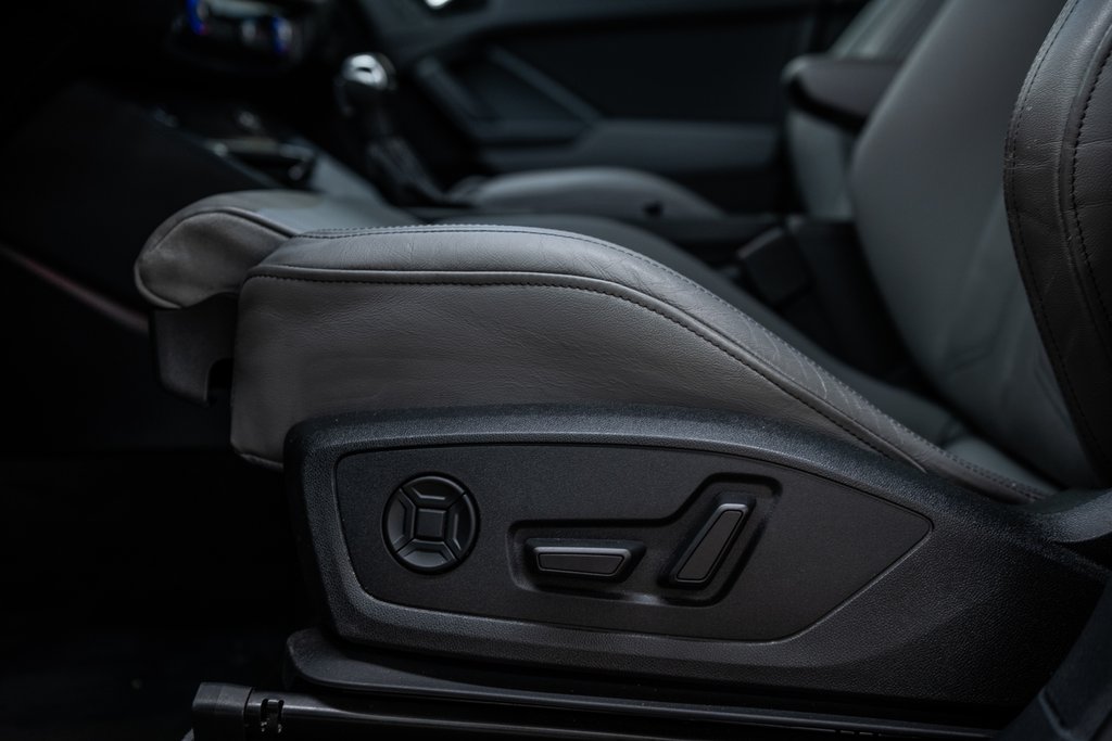 2023 Audi Q3 TECHNIK S-LINE BLACK OPTIC in Laval, Quebec - 16 - w1024h768px