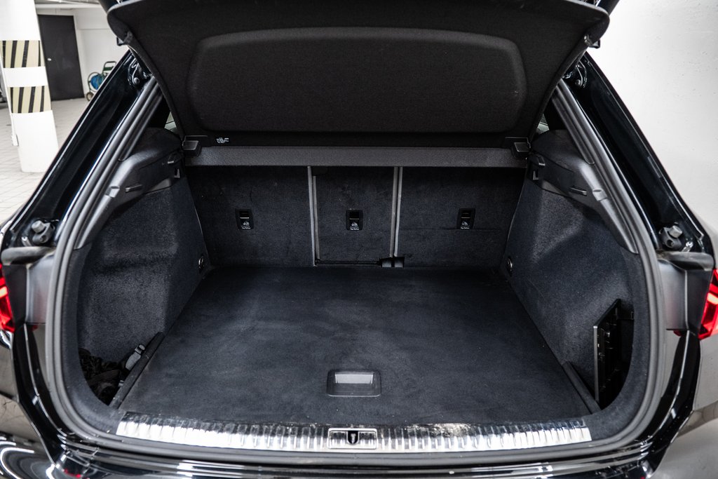 2023 Audi Q3 TECHNIK S-LINE BLACK OPTIC in Laval, Quebec - 12 - w1024h768px