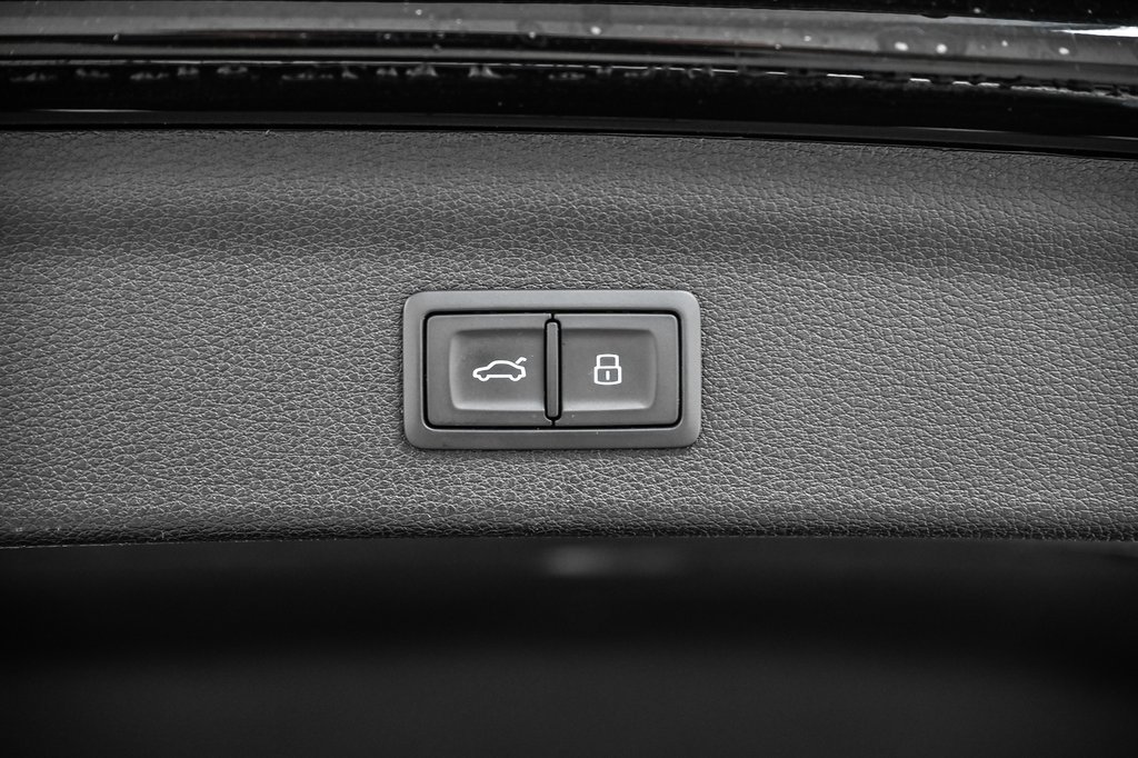 2023 Audi Q3 PROGRESSIV QUATTRO 19 PCS in Laval, Quebec - 9 - w1024h768px