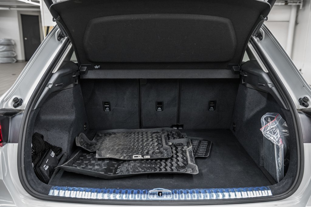 2024 Audi Q3 KOMFORT QUATTRO 45TFSI in Laval, Quebec - 12 - w1024h768px