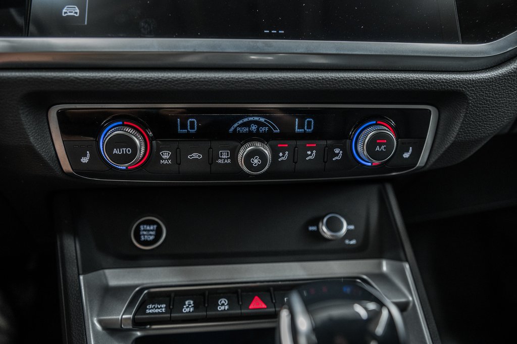2024 Audi Q3 KOMFORT QUATTRO 45TFSI in Laval, Quebec - 22 - w1024h768px