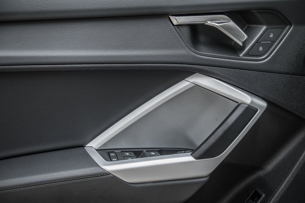 2024 Audi Q3 KOMFORT QUATTRO 45TFSI in Laval, Quebec - 14 - w1024h768px