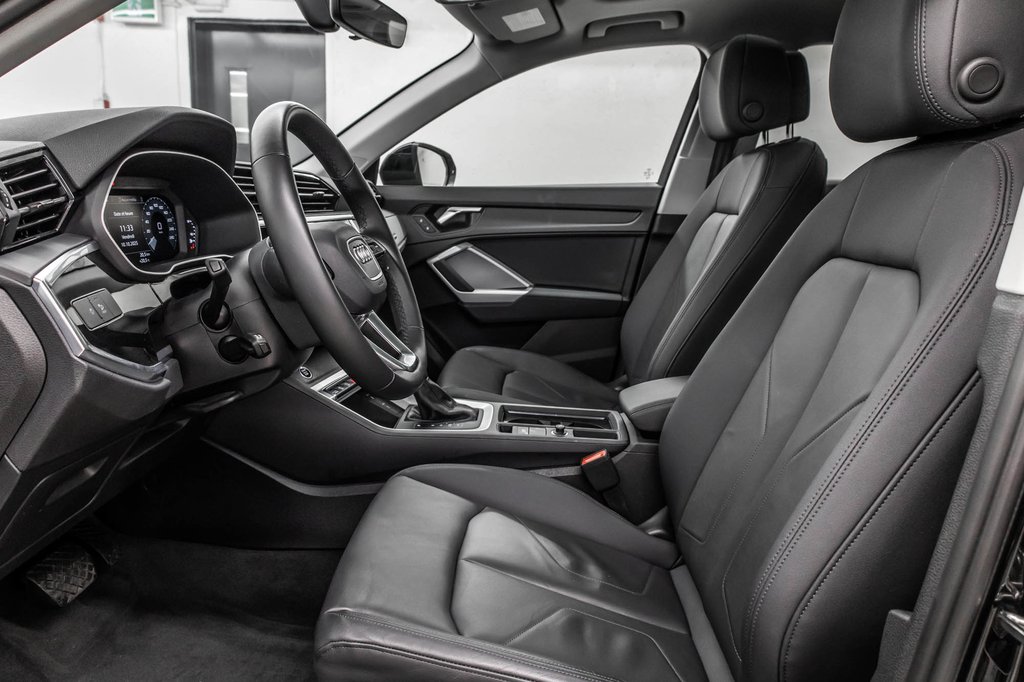 2024 Audi Q3 KOMFORT QUATTRO 45 TFSI in Laval, Quebec - 15 - w1024h768px