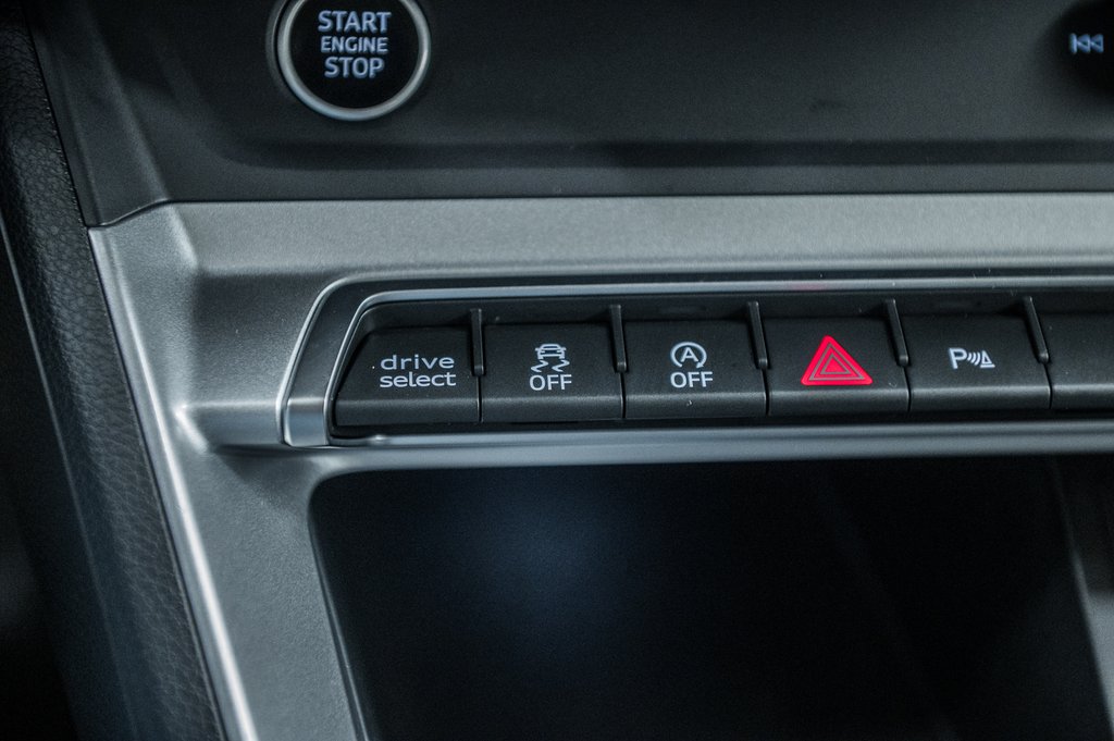 Audi Q3 KOMFORT QUATTRO 45 TFSI 2024 à Laval, Québec - 26 - w1024h768px