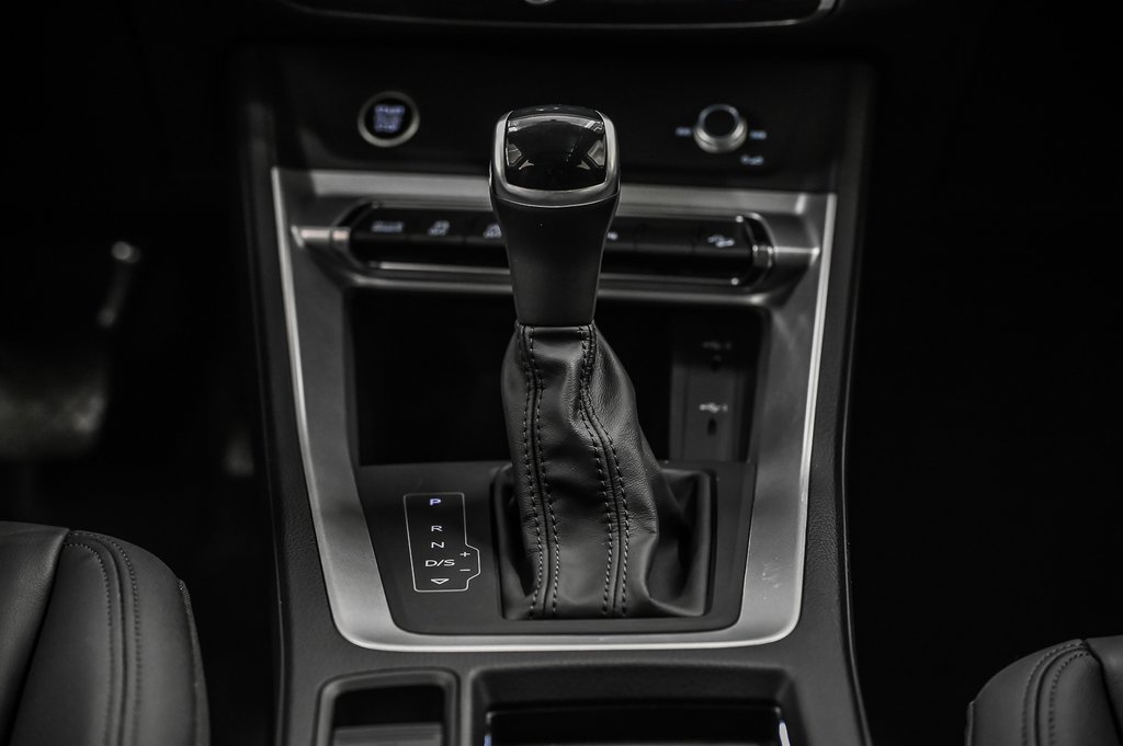 2024 Audi Q3 KOMFORT QUATTRO 45 TFSI in Laval, Quebec - 22 - w1024h768px